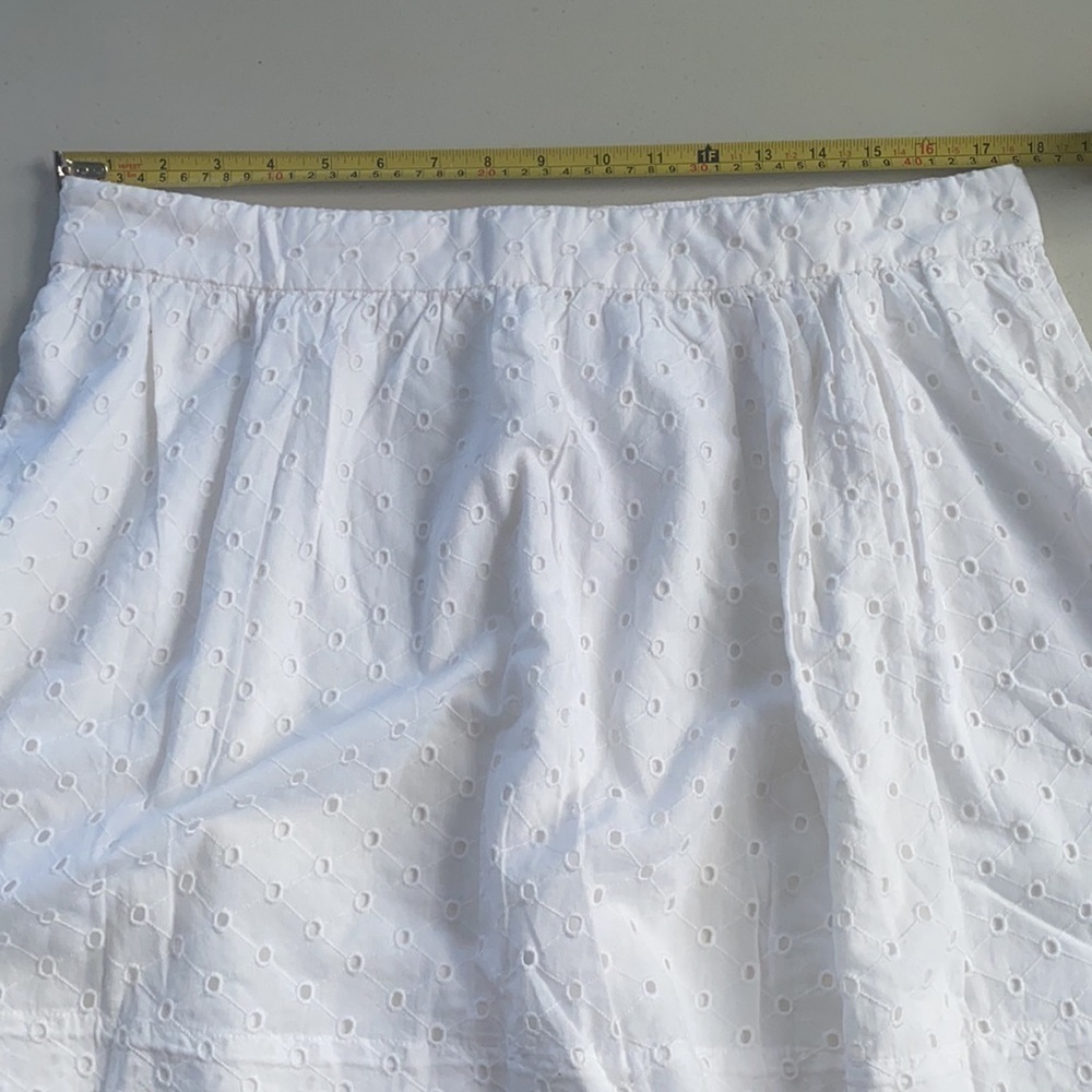 GAP White Eyelet Mini Skirt - Picture 9 of 12